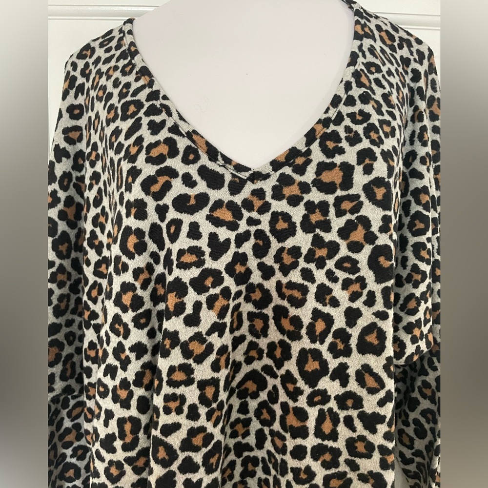 Before You Leopard sweater. Oversized. Size L.